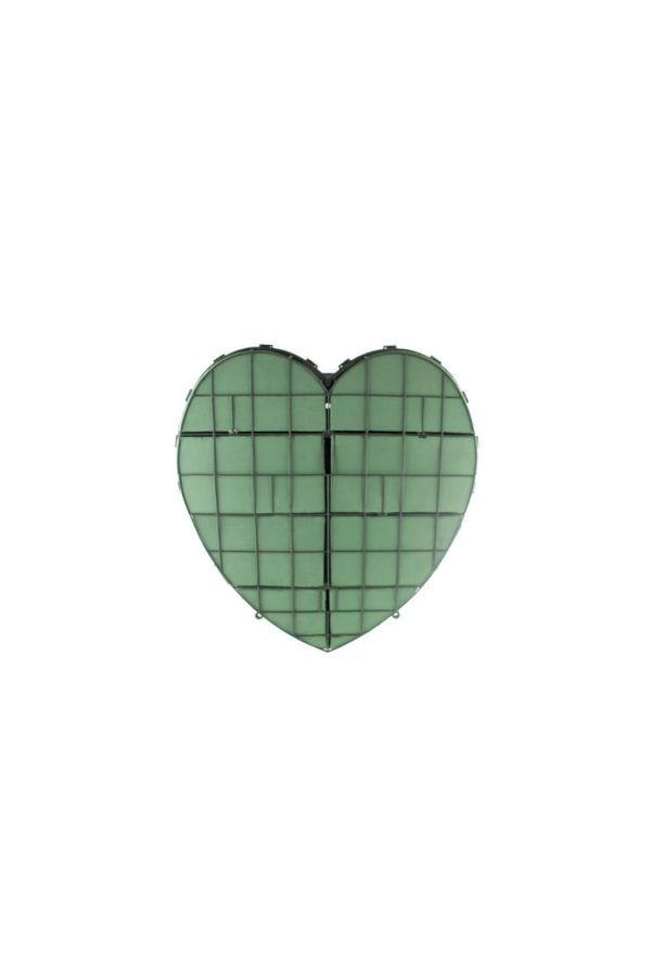 SOLID HEART PLASTIC 18"